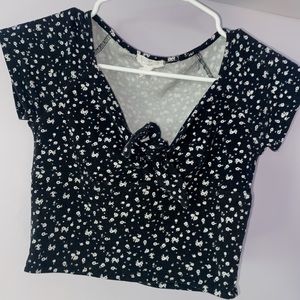 Ivy & Main Floral Knot Top